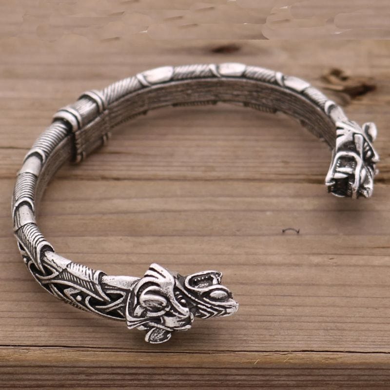 Nordisches Wikinger-Armband mit Doppelwolfskopf – Stärke, Mut, Treue